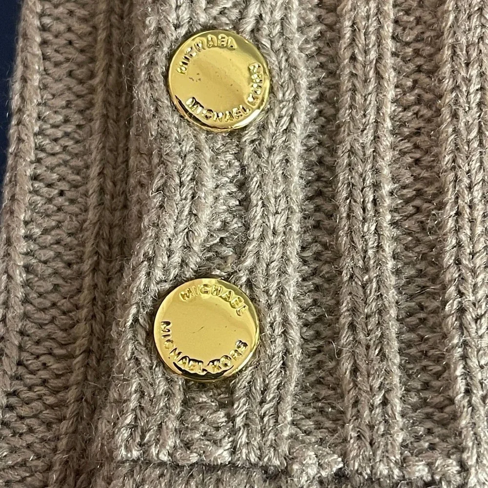 Michael Kors Women's Camel Gold Knitted Gloves Gold Button With Studded Beanie